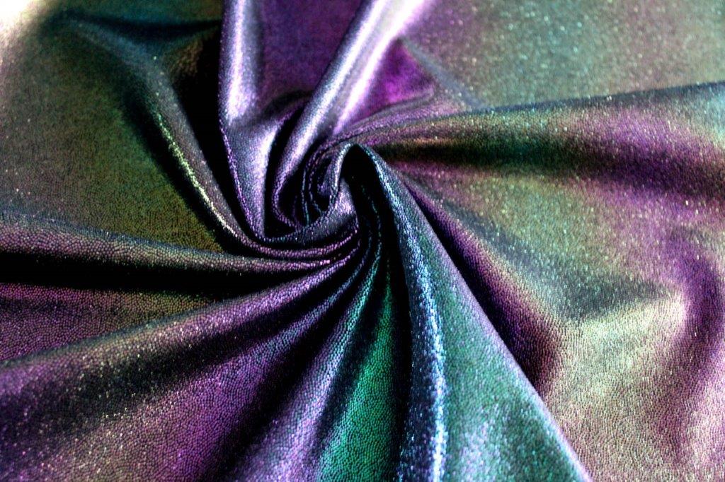 Třpytivá duhová plavkovina 