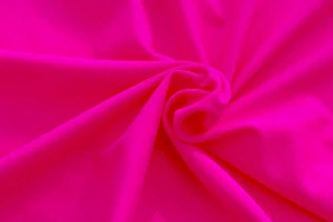 Zářivě růžová plavkovina - magenta