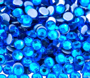 Nalepovací kamínky tyrkysově modré Capri blue 4mm