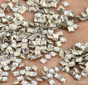 Nalepovací kamínky stříbrné Crystal čtverce 6mm