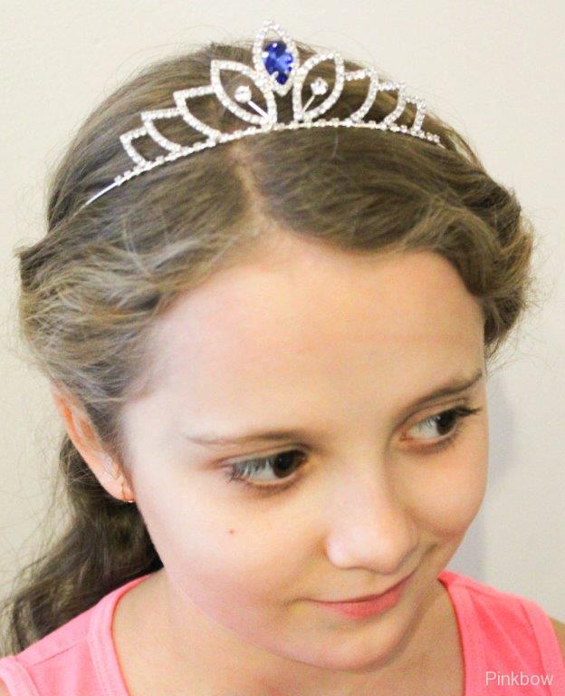 Třpytivá korunka s modrým kamínkem